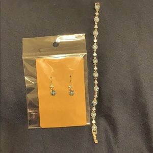 Earrings and bracelet set